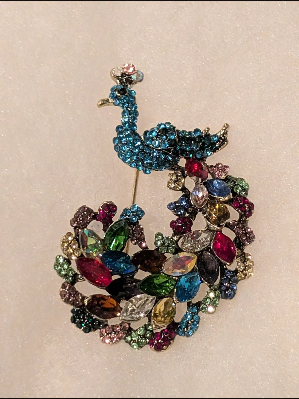 Multicolor Crystal Peacock Brooch - Elegant Women’s Jewelry